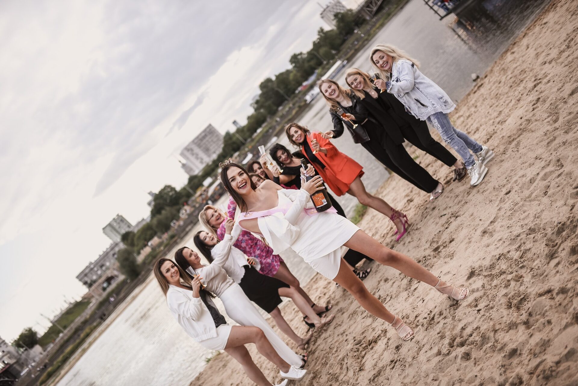 ARA FOTO — impreza